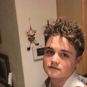 Meet your Posher, Ethan